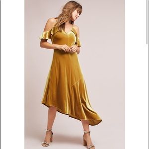 🎈sale Anthropologie Donna Morgan Velvet dress
